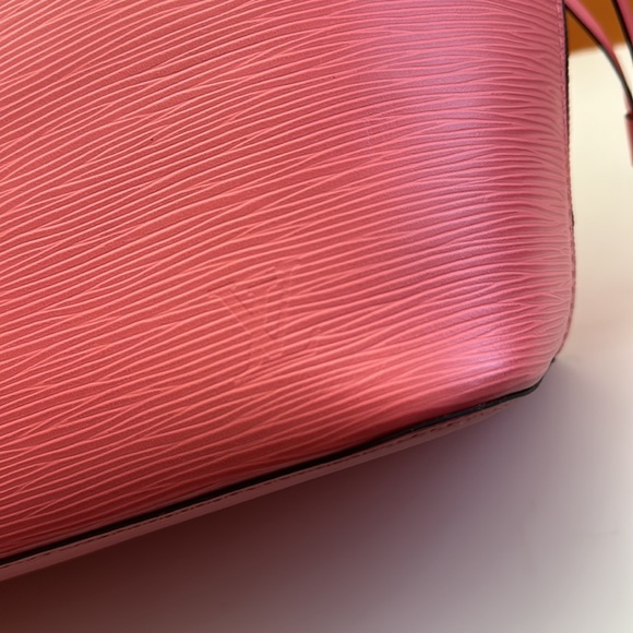 Authentic Louis Vuitton Light Pink Tote Open Tote perfect for Beach - Picture 9 of 15